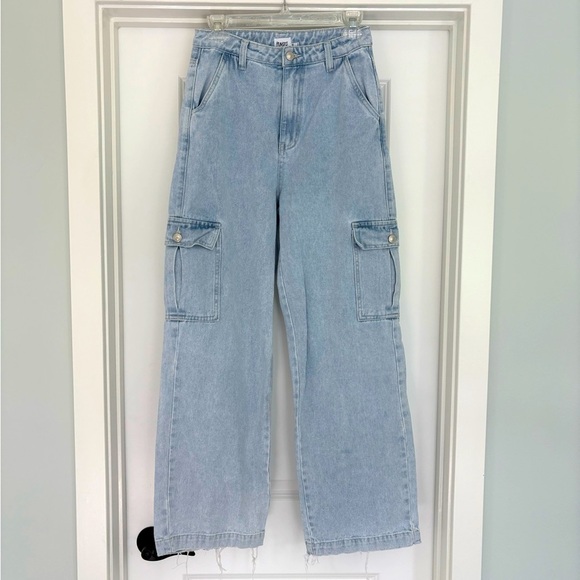PRINCESS POLLY WIDE LEG CARGO JEANS LIGHT WASH DENIM 4 - Picture 1 of 7